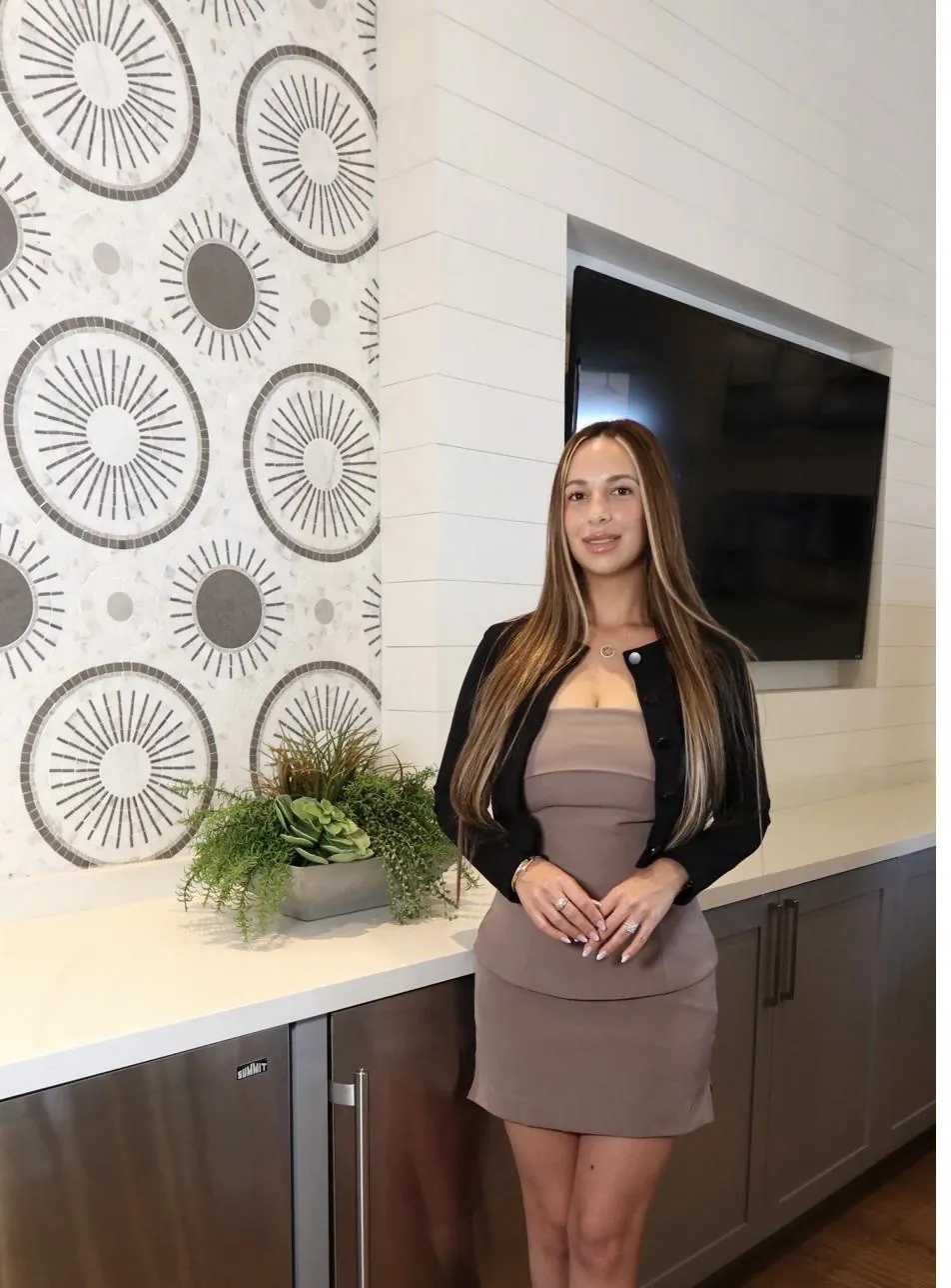 Pilar Reyes, Miami real estate agent
